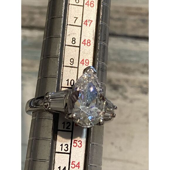 Costume Silver Plated Pear Shape Cubic Zirconia Ring size 5.75 NWOT Fashion - Picture 6 of 9